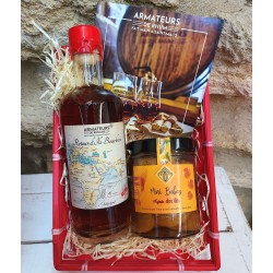 Old Rum from Réunion basket with a Babas with Rum Vanilla of the Islands