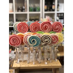 Round fruit lollipops